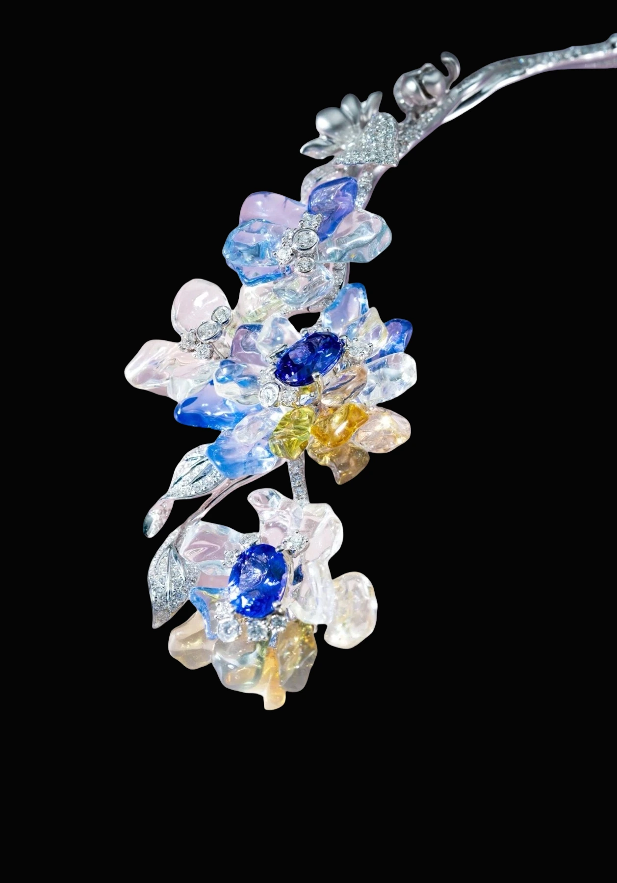 Tanzanite Floral Necklace detail image 2 · Vera Buy