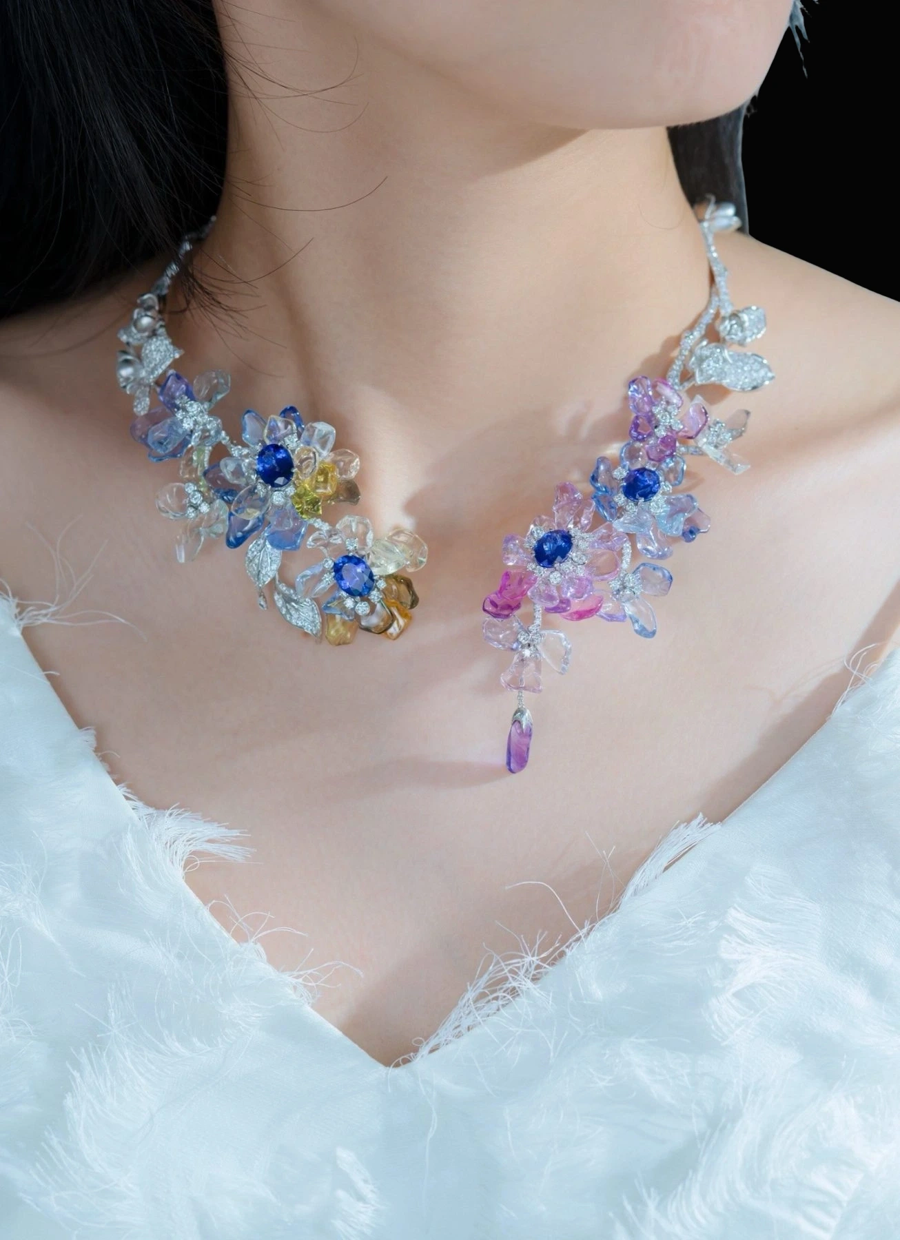 Tanzanite Floral Necklace detail image 6 · Vera Buy