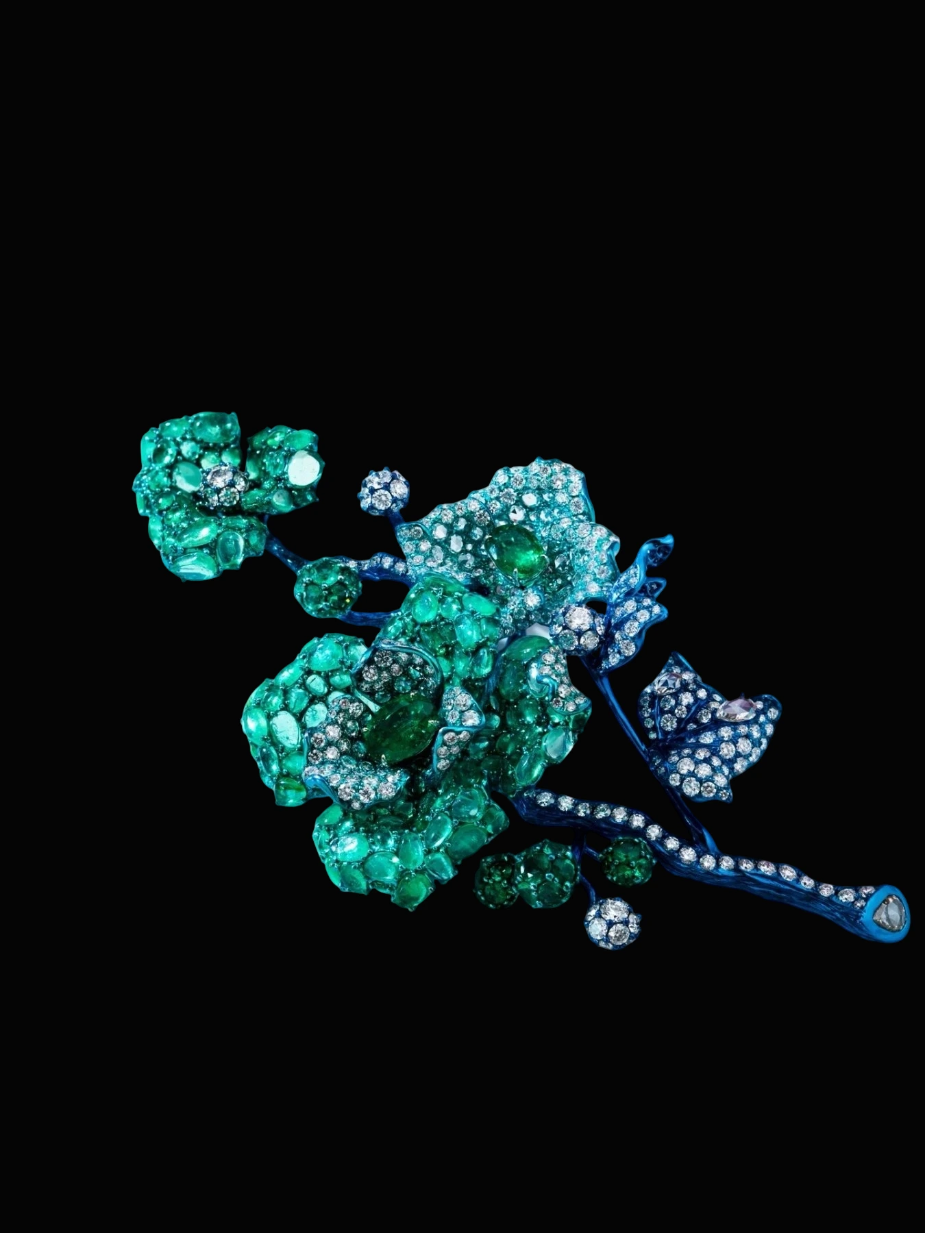 Artistic Emerald Floral Brooch detail image 5 · Vera Buy