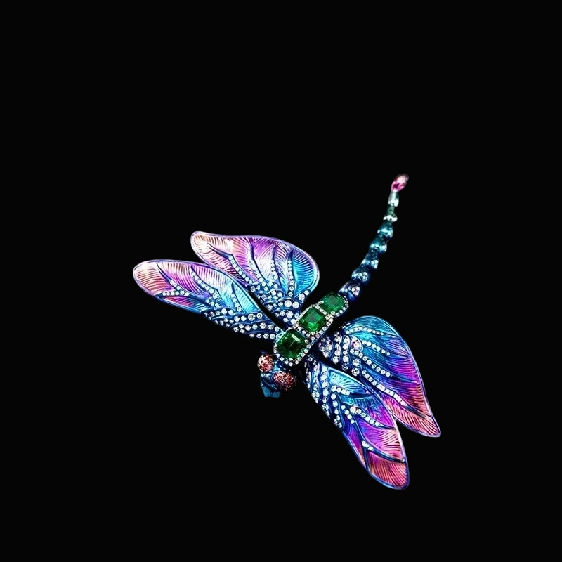 Emerald Dragonfly Brooch detail image 2 · Vera Buy