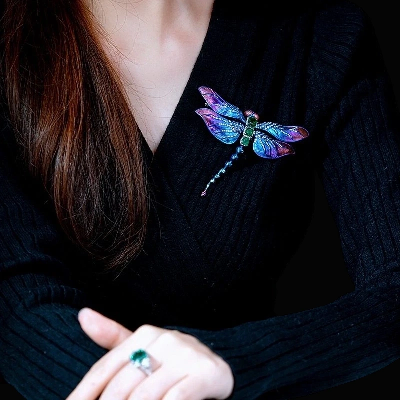 Emerald Dragonfly Brooch detail image 4 · Vera Buy
