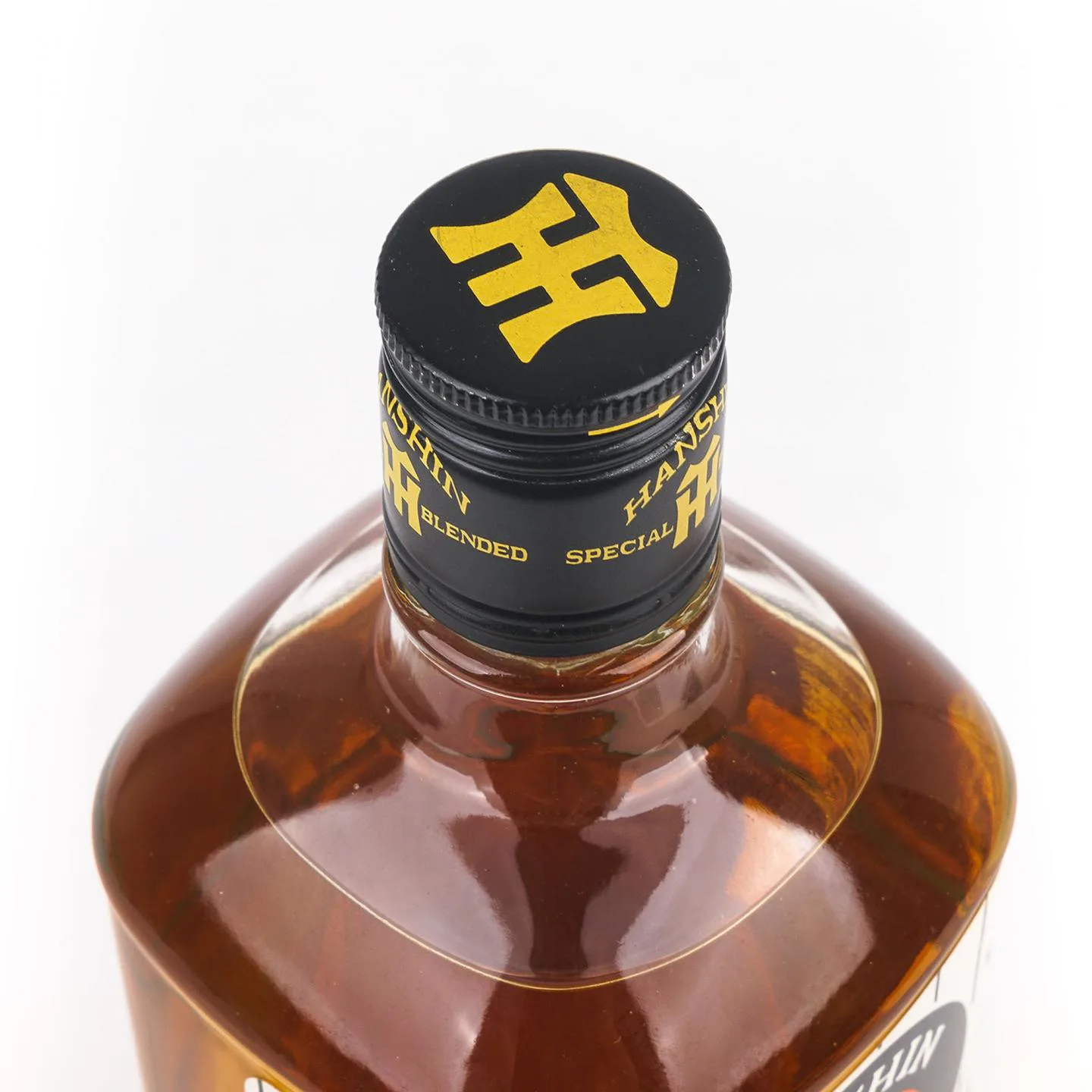 70-80s Karuizawa Hanshin Tigers Championship Commemorative Whisky 900ml Bottle detail image 2 · Vera Buy