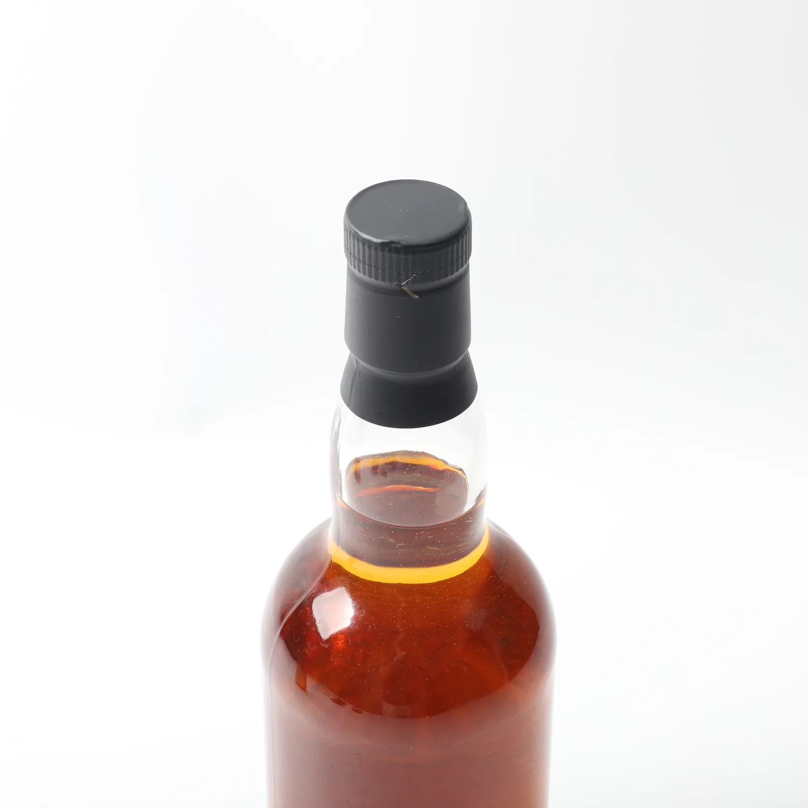 Invergordon 1972-2025 52 Year Old 'Legend' Bourbon Cask Single Grain Whisky detail image 2 · Vera Buy