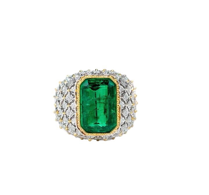 Emerald Ring · Jewellery · Vera Buy