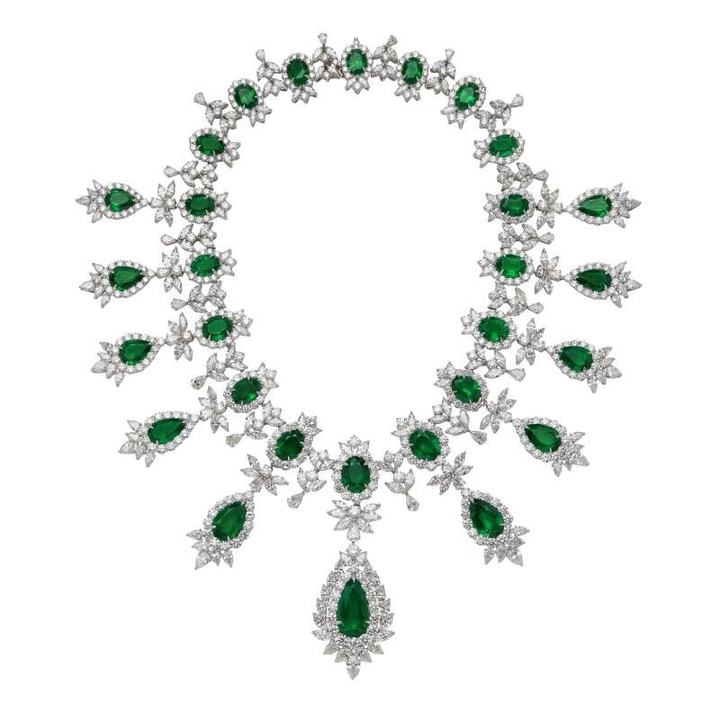 Zambian Emerald and Diamond Necklace · Jewellery · Vera Buy