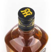 70-80s Karuizawa Hanshin Tigers Championship Commemorative Whisky 900ml Bottle detail image 2 · Vera Buy